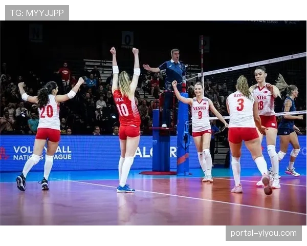 【2026年4月CBA联赛边路渗透与传中效率趋势·赛后·消息季后赛战报:上海久事凭借全场紧逼造成对手24次失误,赢得系列赛赛点